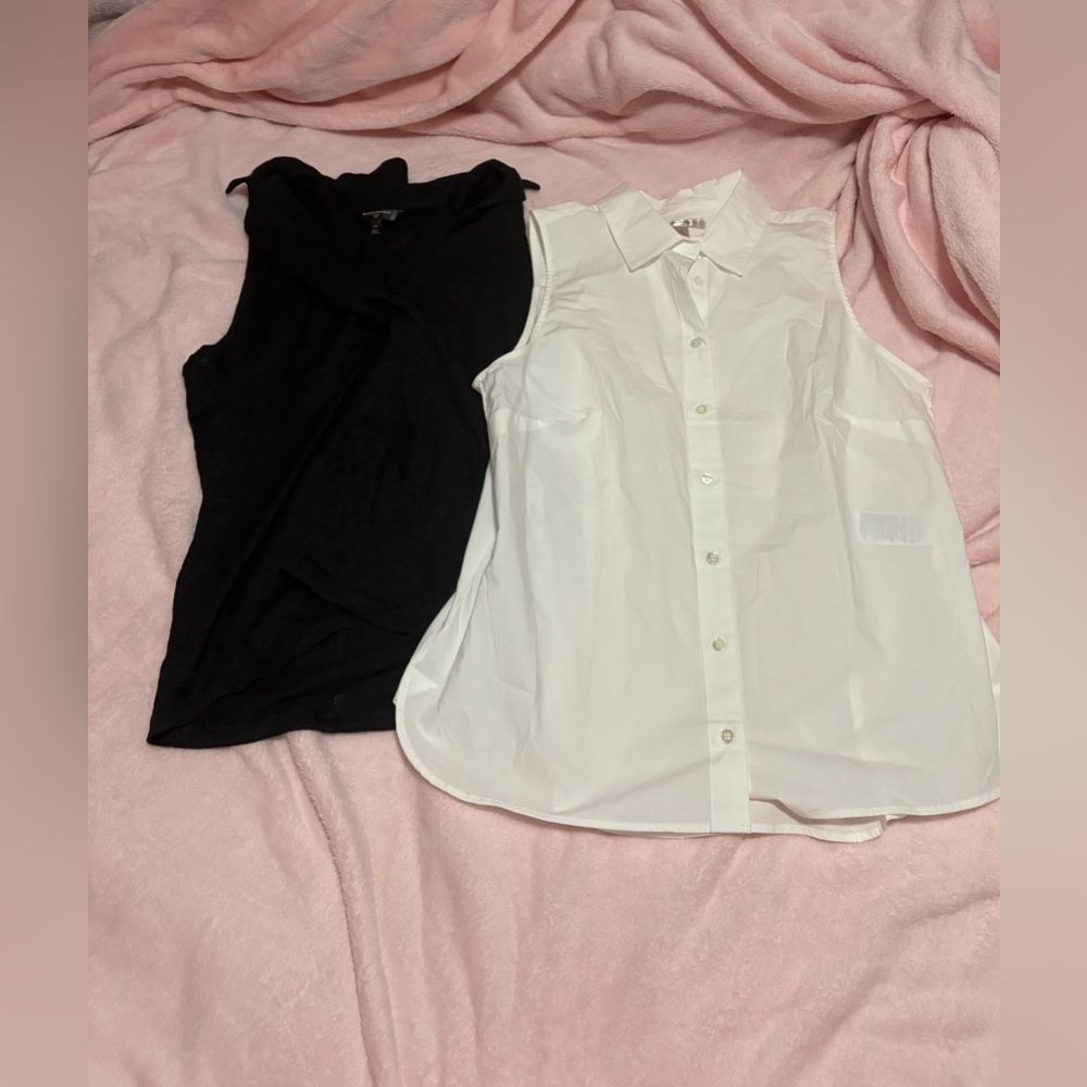 ⭐️Banana republic blouses size large black and white